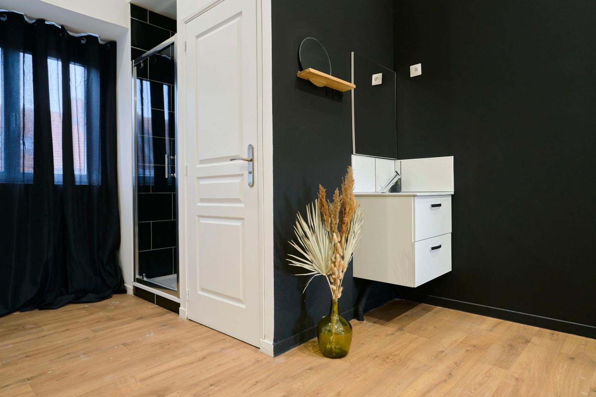 Апартаменты Ng Prestige - Lille L Roubaix Trichon - Balneo - Netflix - Wifi Экстерьер фото